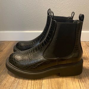 Topshop Shoes NEW | Karri Croc Chunky Chelsea Black Boot 41 | Size 10.5